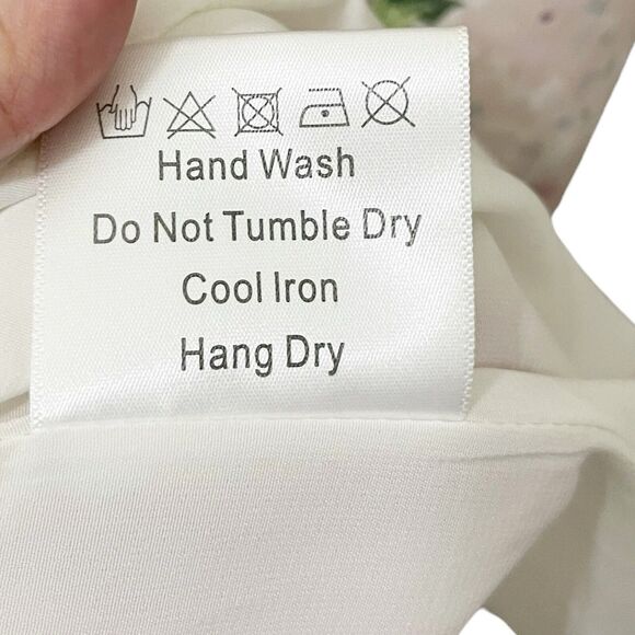 Welcome to my closet! - Picture 9 of 11